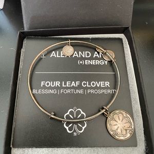 Alex and Ani four leaf bangle